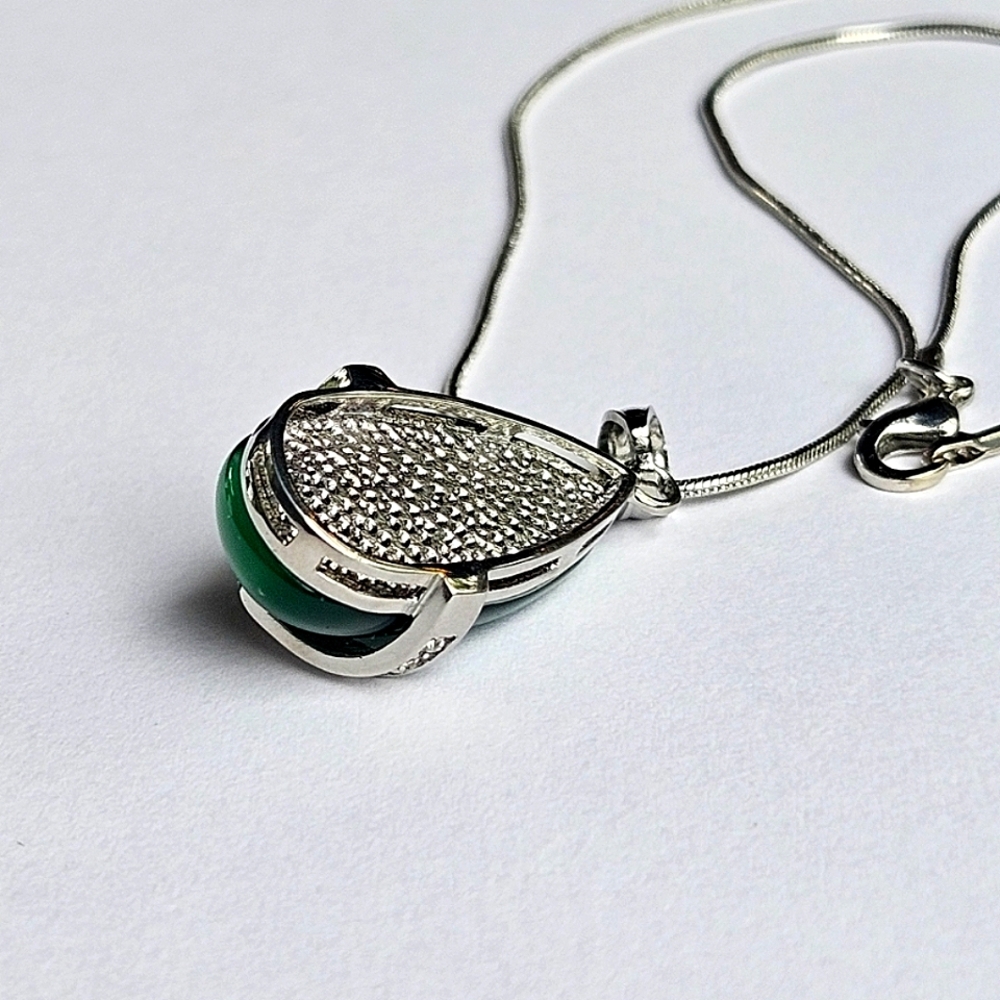 Jade and Rhinestone Silver Necklace - Picture 9 of 12